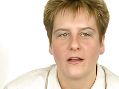 retro mutti besorgt es ihrer behaarten pussy vor der kamera mit dildo