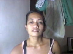 Super bosomy Filipina mom strips and boasts of her big naturals