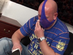 Dominant MILF bends on all four for the ultimate hard shag