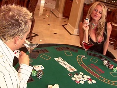 Lucky chick enjoys an erotic pussy licking