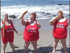 Two randy guys drill BBW',s ass in the living room