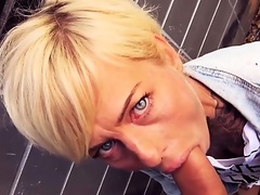 Milf with short hair Vicky Hundt ripped