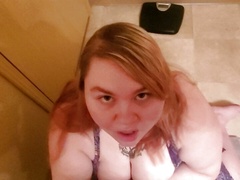 Cum Hungry GF blows man until facial cumshot