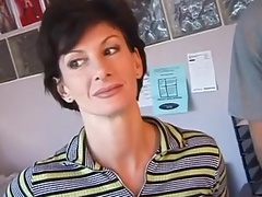 Short-haired brunette milf shows her cock-sucking skills